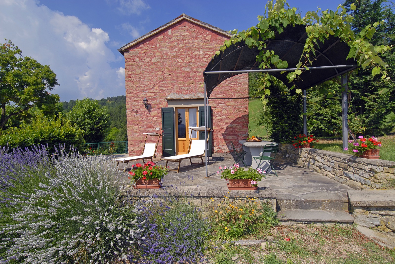 CHIESINA-THE-CHAPEL-HOLIDAY-RENTAL-SWIMMING-POOL-EMILIA-ROMAGNA-TUSCANY-UP-TO-2-PEOPLE