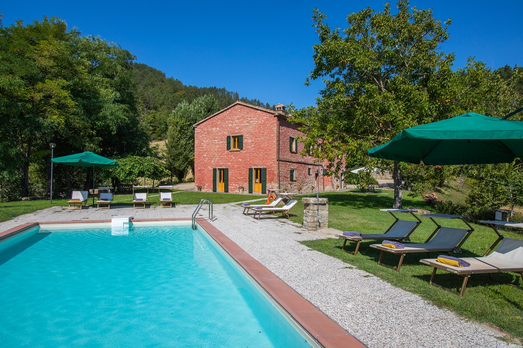 VILLA-I-VANZETTI-SWIMMING-POOL-HOLIDAY-RENTAL-EMILIA-ROMAGNA-TUSCANY-UP-TO-14-PEOPLE